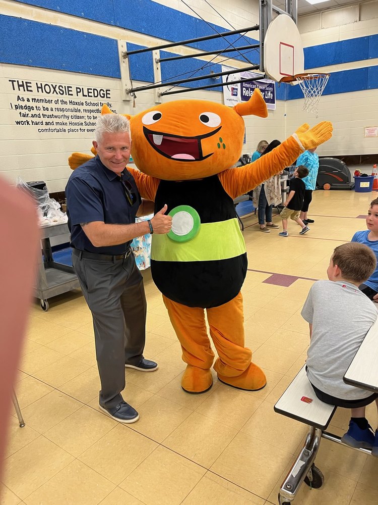 Plory visits Hoxsie
